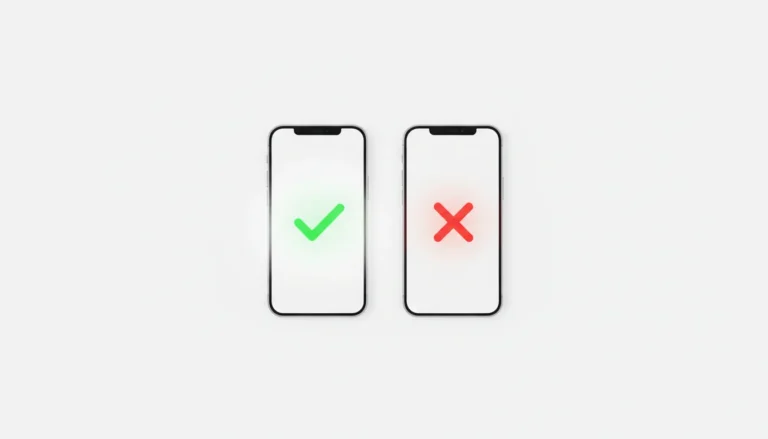 Dois smartphones lado a lado: um com ícone verde de aprovação (original) e outro com X vermelho (falso). Como Saber se o Celular é Original pelo IMEI?